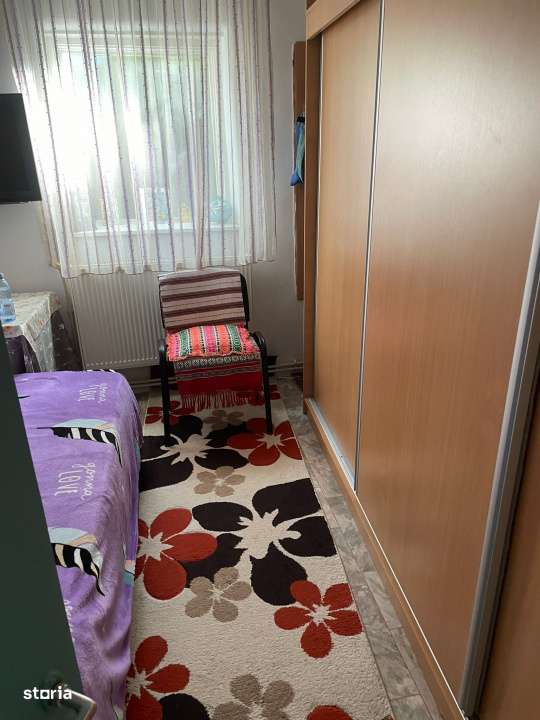 Casa cu 3 camere, garaj si curte spatioasa – zona Giulesti - Imagine principală: 4/19