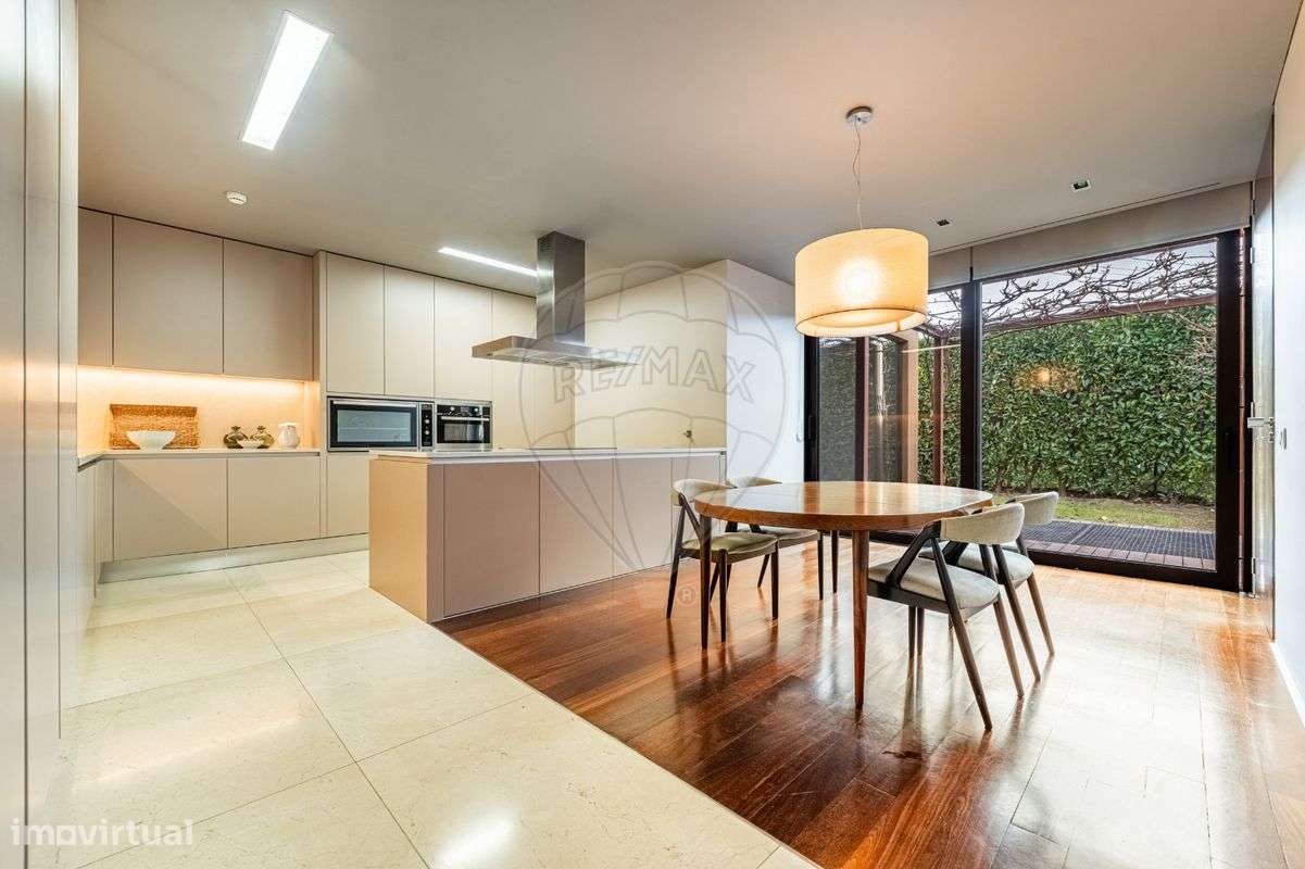 Moradia T5 para venda-34