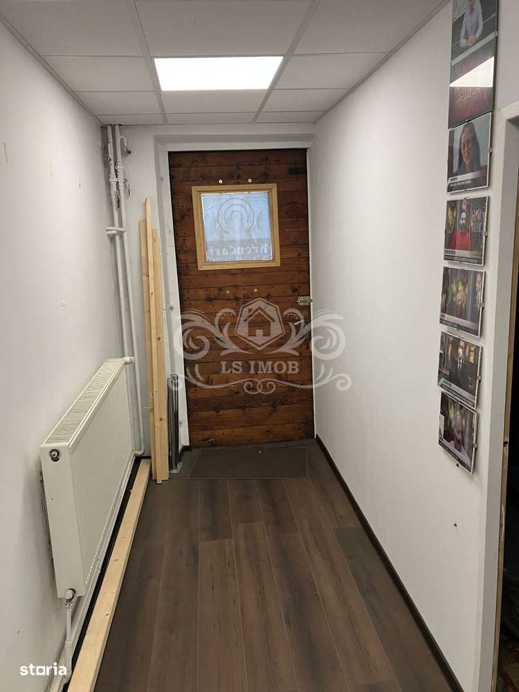 Vând Vilă deosebită cu 5 camere in Centrul Brașovului - Imagine principală: 5/17