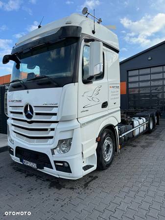 Mercedes-Benz ACTROS - 2