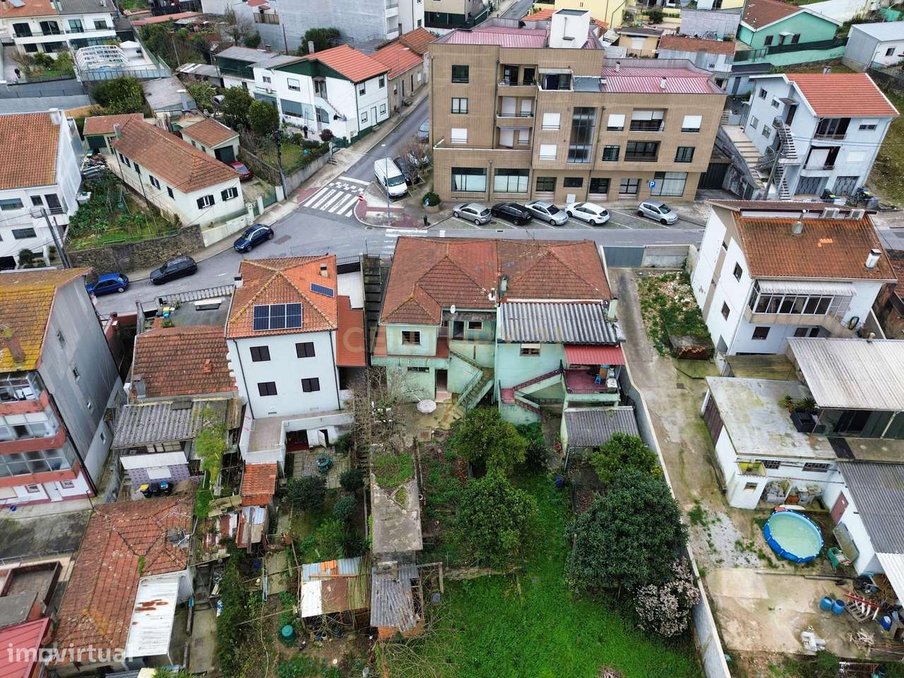 Moradia T3 em Ermesinde com Grande Quintal e Excelente Potencial de In-33