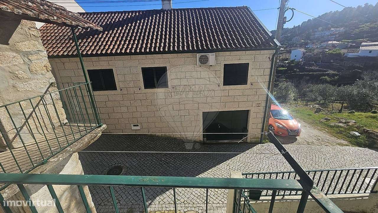 Moradia T2 para venda-22