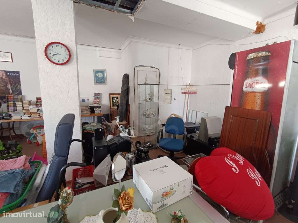 Espaço comercial para vários tipos de utilização perto do mercado d... - Grande imagem: 4/27