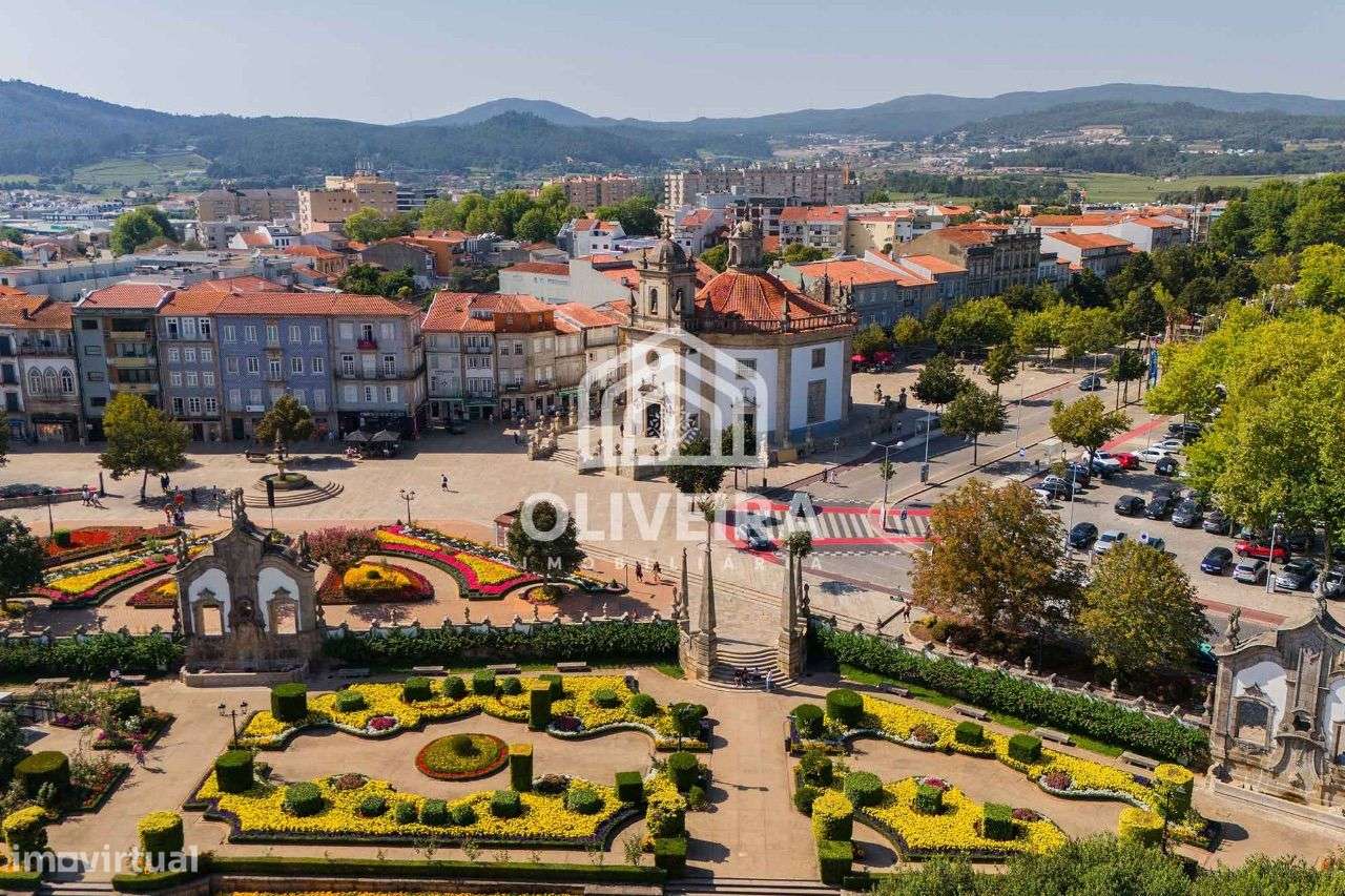 Prédio Centenário com projeto aprovado no centro de Barcelos-34
