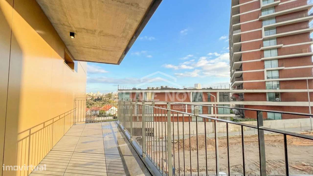 T0 Novo c/ Piscina e Lugar de Garagem em Santa Marinha (VL8)-9