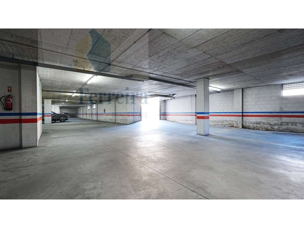 Já viu a área deste apartamento T3 com terraço- Mafra !!-30