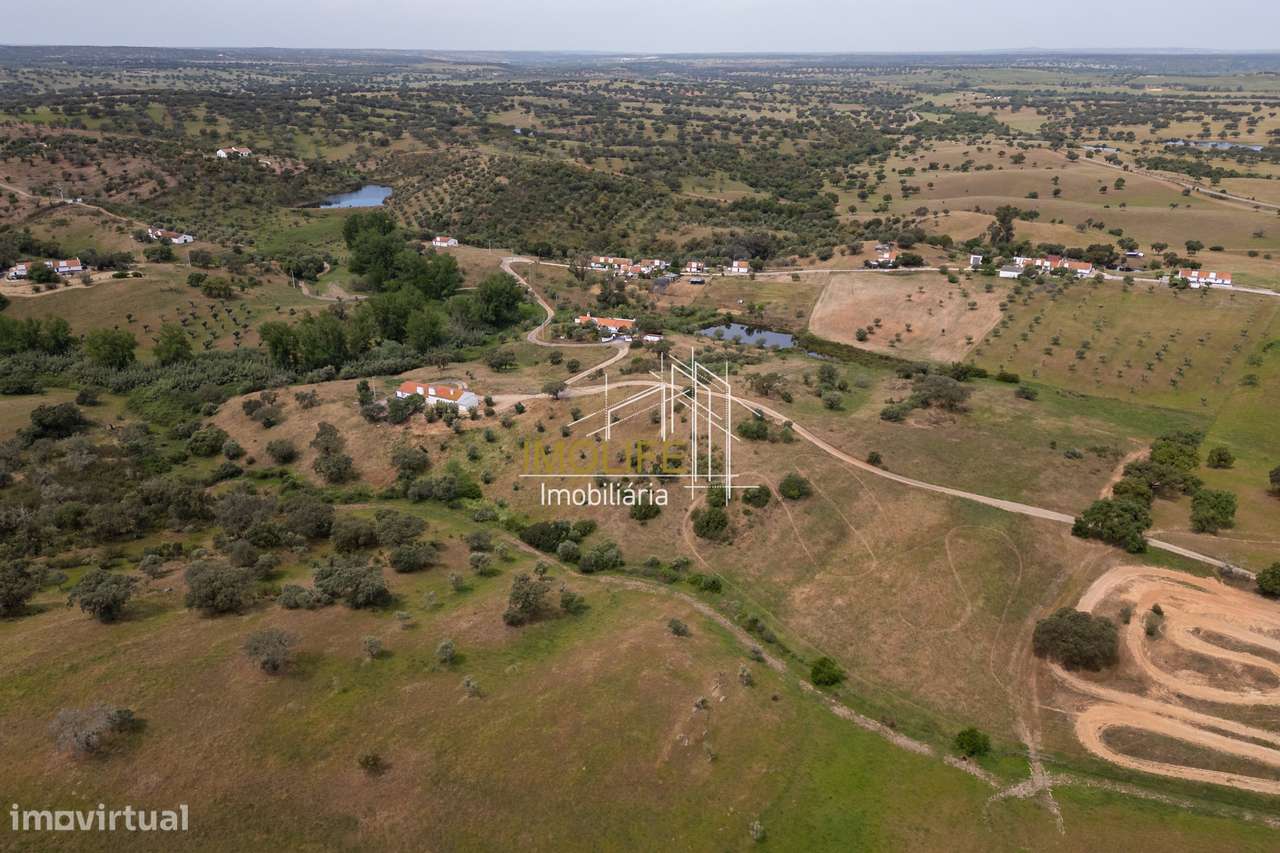 Monte das Parreiras com 2ha em Malarranha-20