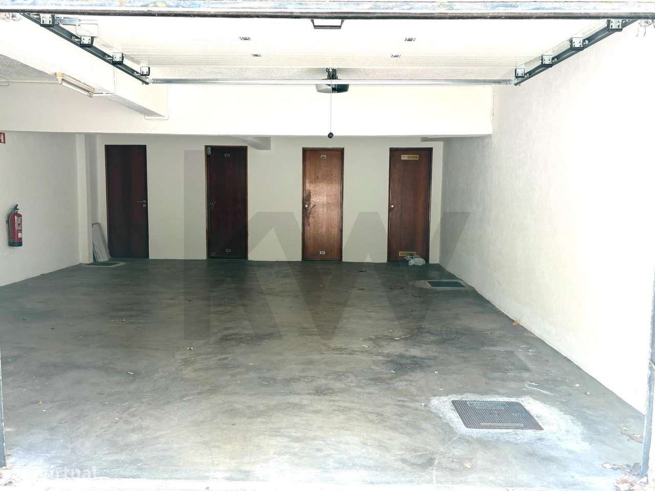 Excelente T2 no Centro da Parede- Localização Premium-21
