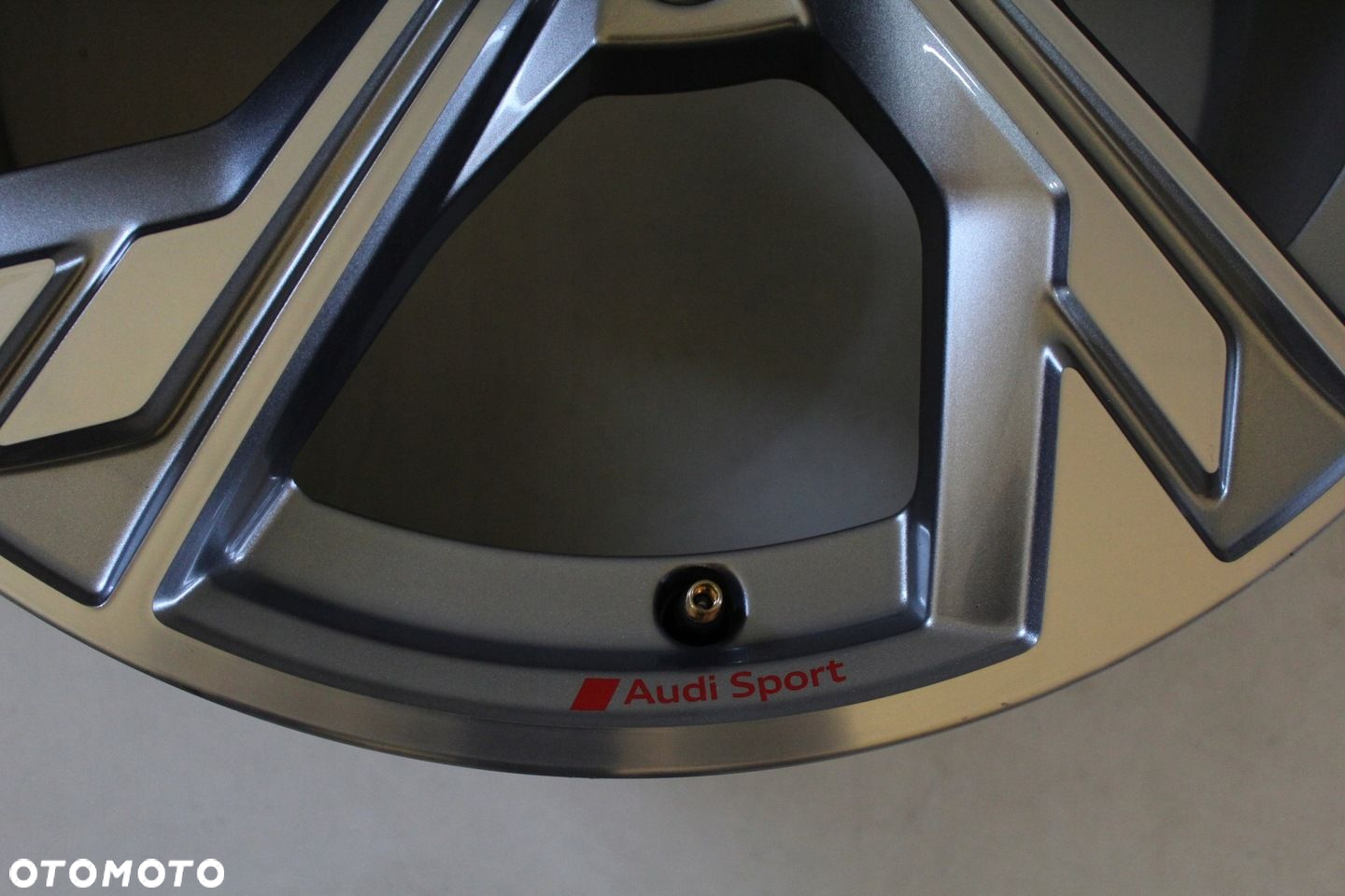 FELGA ALU AUDI 8Y0 A3 S3 SPORT TT 18 5x112 ET46 - 4