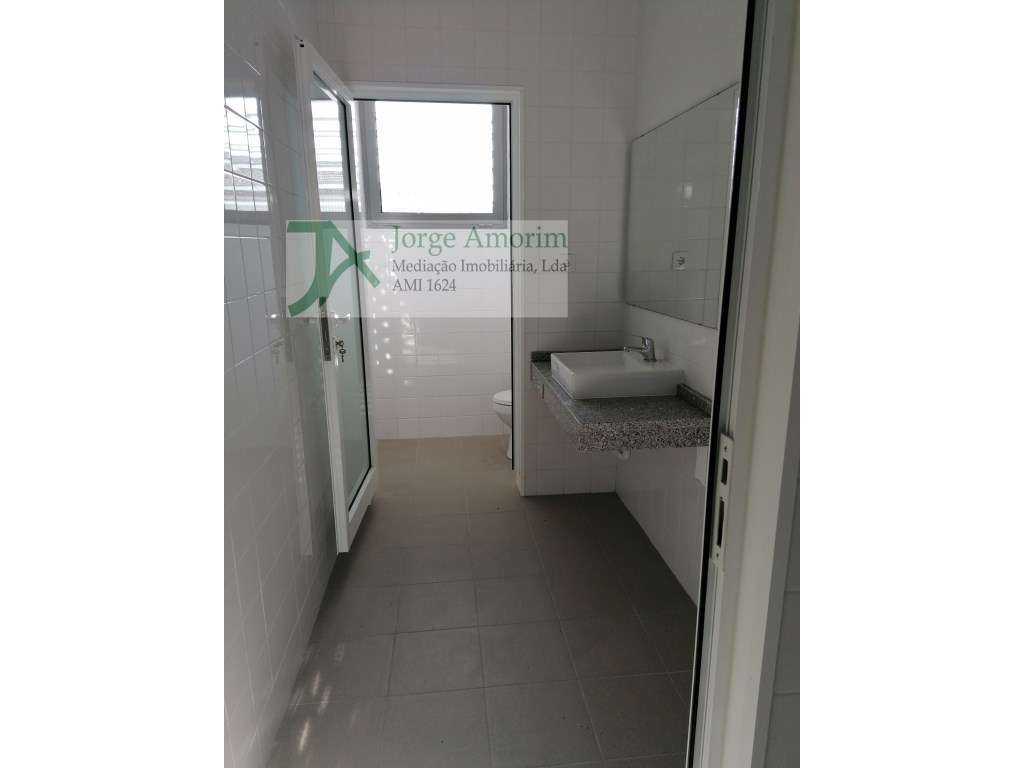 Armazém industrial 995 m2 - Como Novo - Grande imagem: 5/9