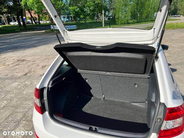 Skoda RAPID 1.2 TSI Active - 7