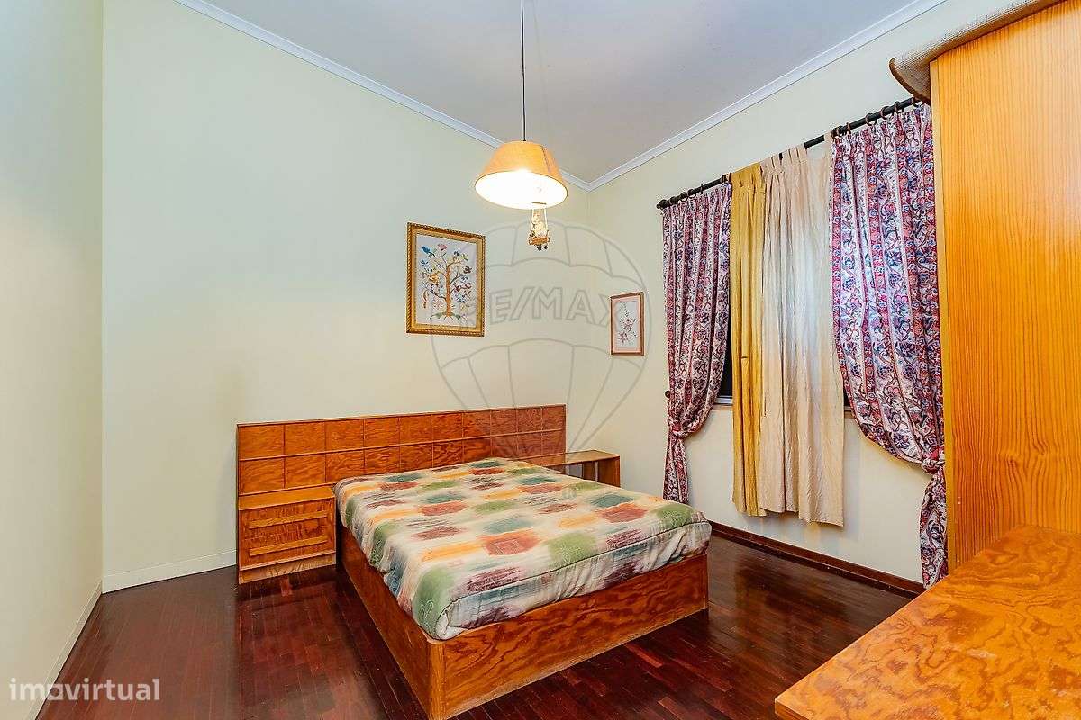 Moradia T5 para venda-6