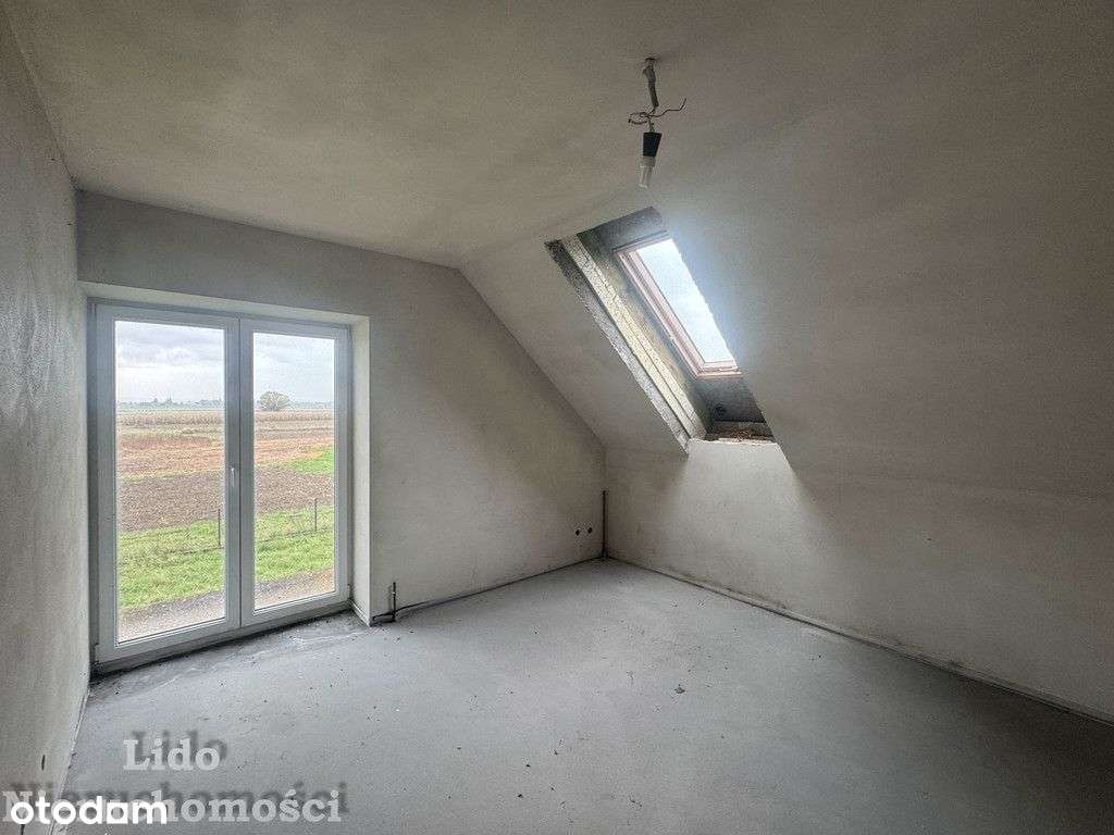 dom z garażem na dużej działce-10