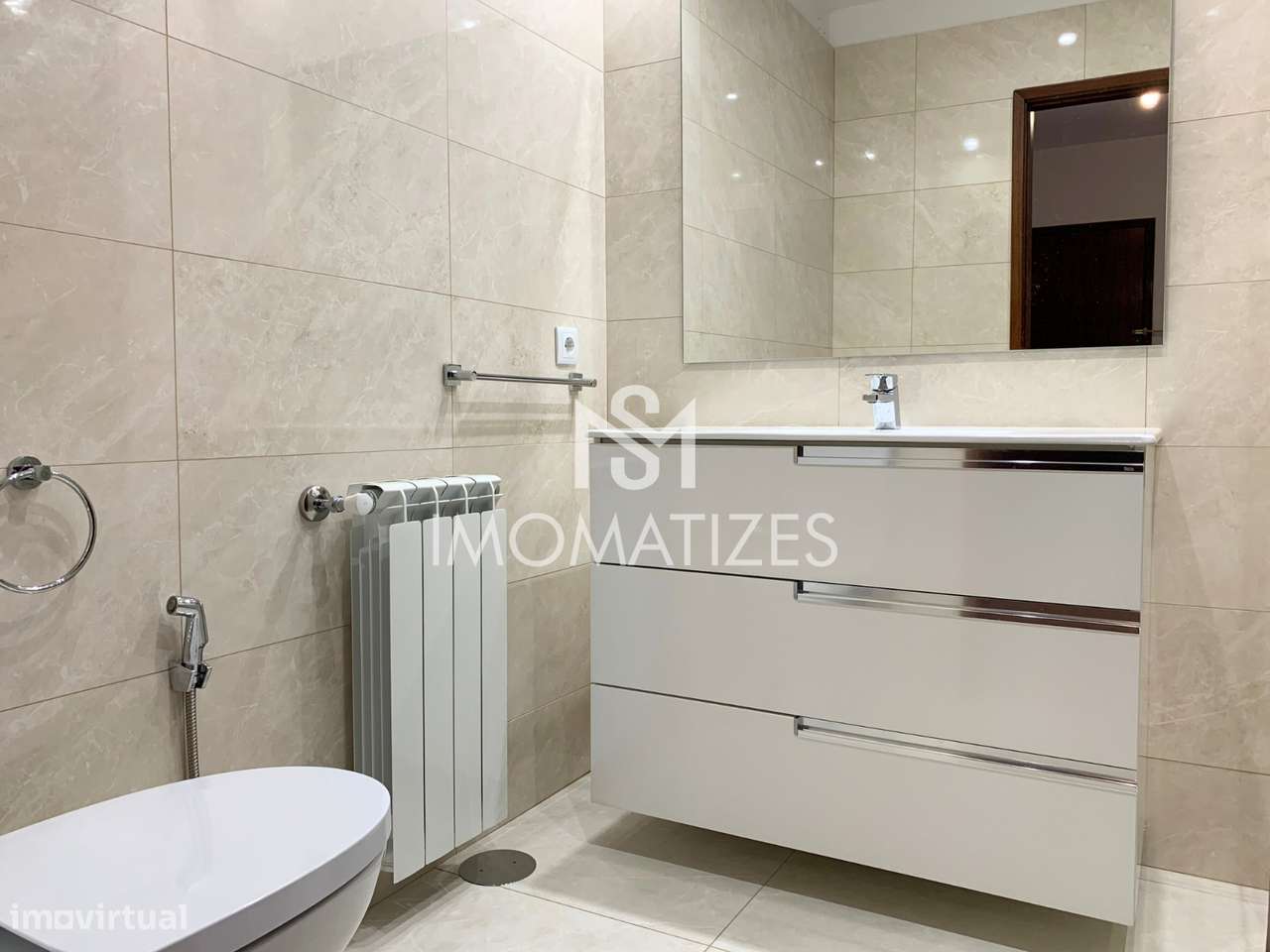 Apartamento T3 com Garagem e Terraço – Ramalde, Porto-22