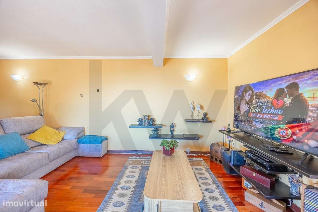 Moradia T3 com jacuzzi e barbecue na Camacha-37