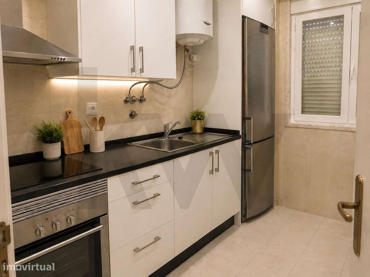 T1 REMODELADO, NAS PATAMEIRAS- ODIVELAS- EXCELENTE  PARA HABITAÇÃO PRÓ-17