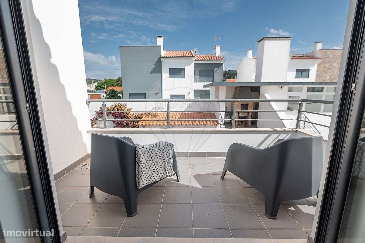 Moradia T4 para venda-30
