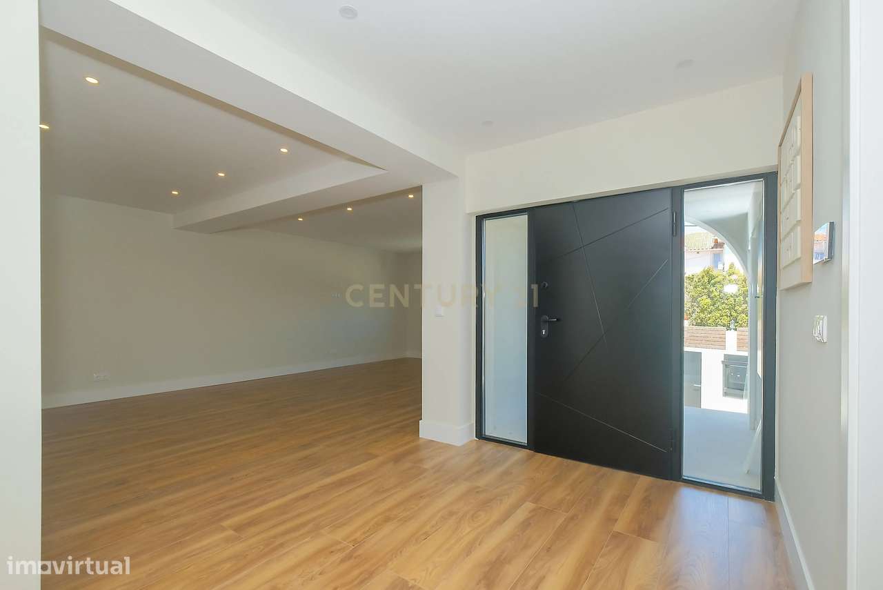 Moradia T5 com piscina, jardim, vista mar e Serra de Sintra | Murches,-5