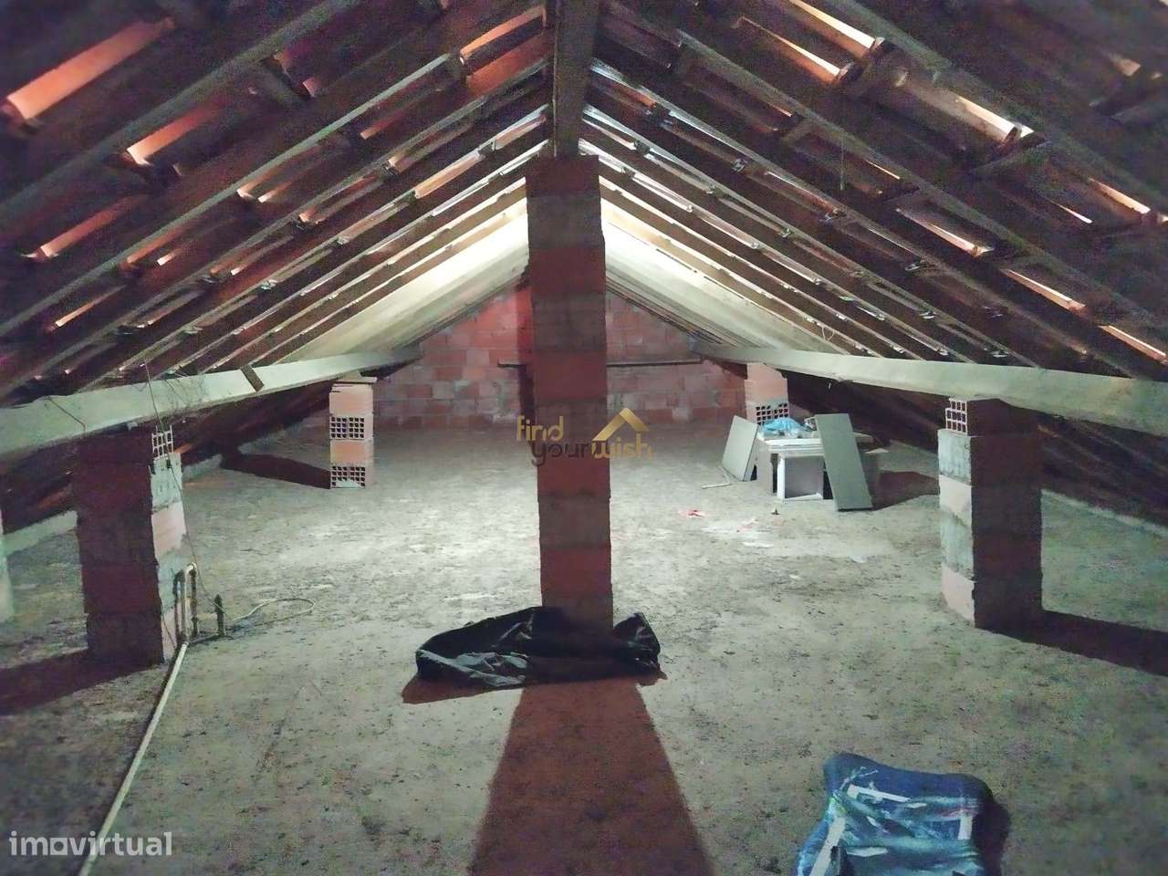 Moradia para Renovar | Ideal para Projeto Personalizado ou Investiment-24