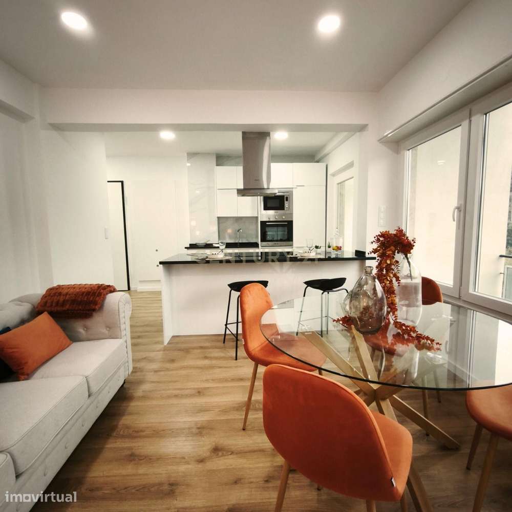 T3 com Varanda Aberta | 2 Frentes | Excelente Localização - Grande imagem: 4/27