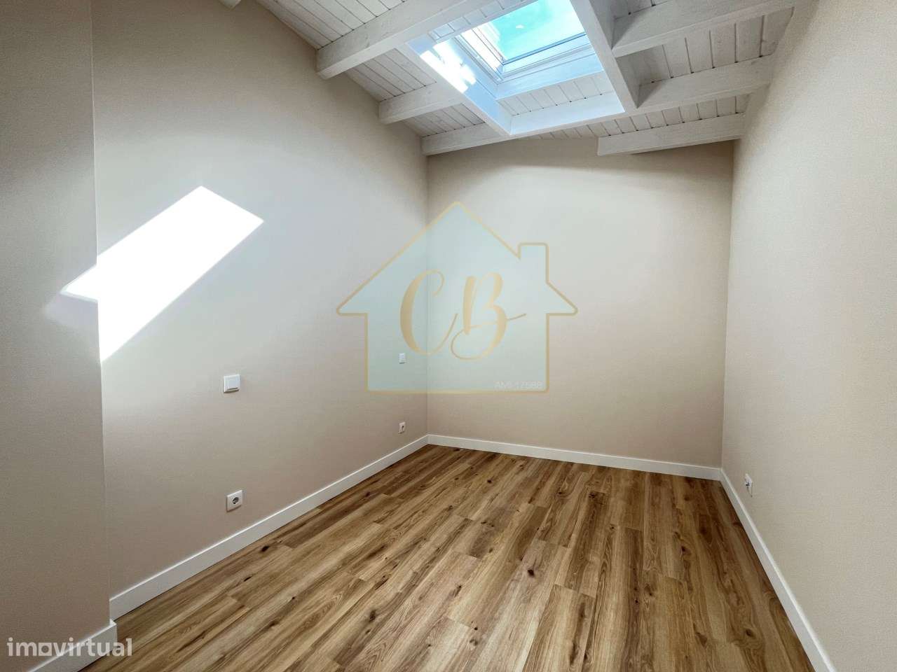 Moradia t2 +1 - totalmente recuperada -CADRICEIRA-25