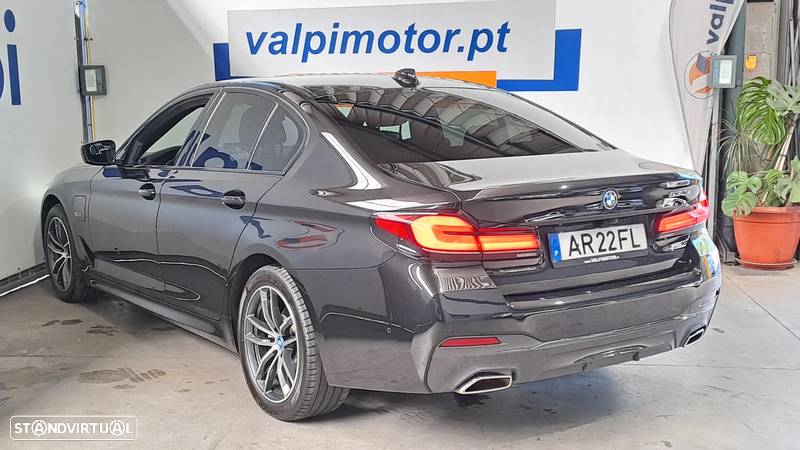 BMW 530 e Pack M - 10