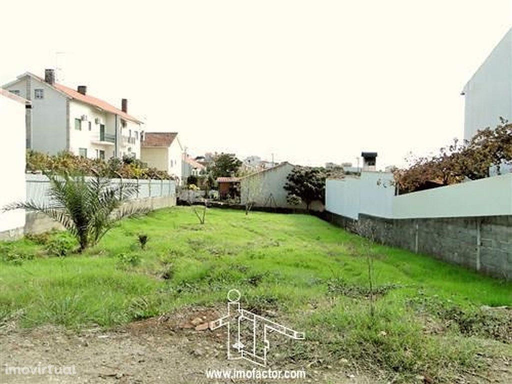 Lote de Terreno - Bairro do Valongo - Castelo Branco