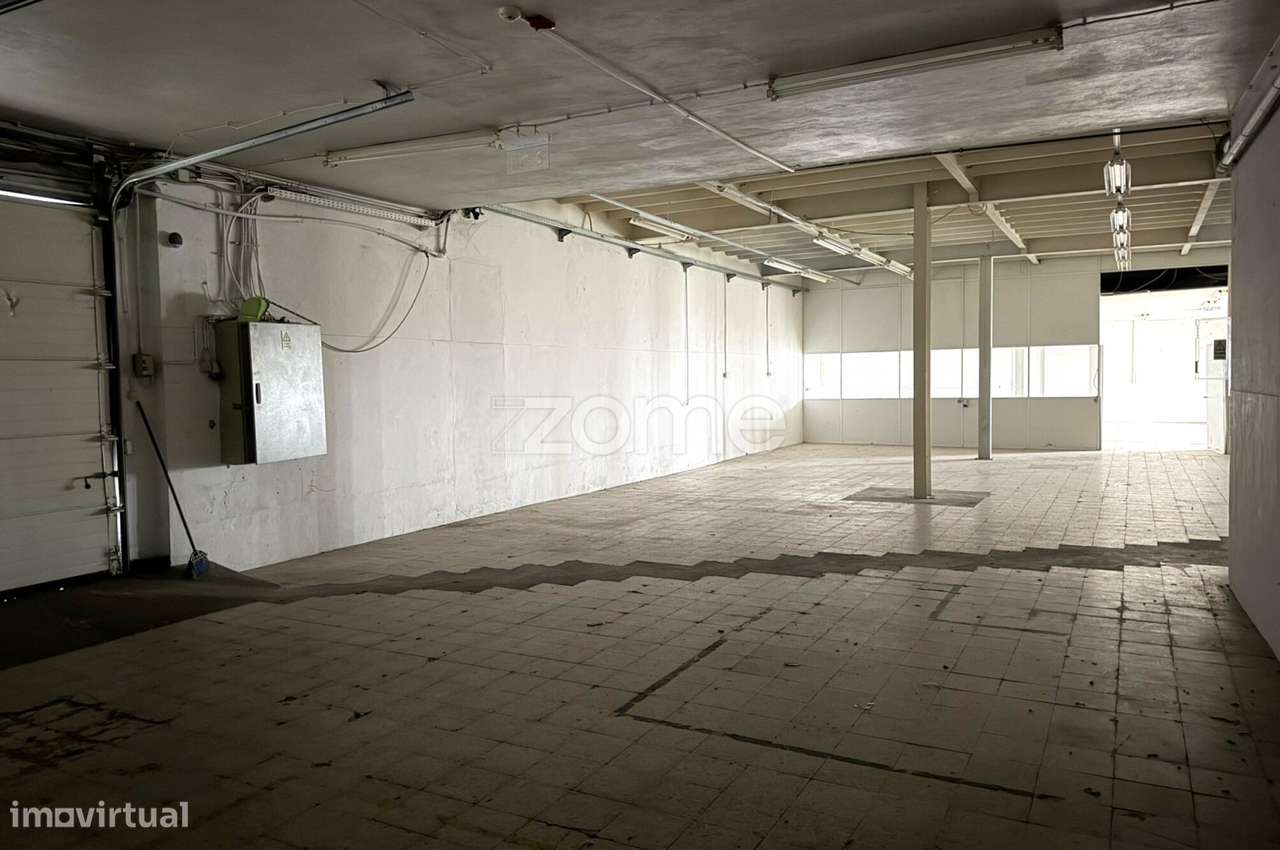 Armazém Industrial - Candoso São Martinho - Grande imagem: 3/13