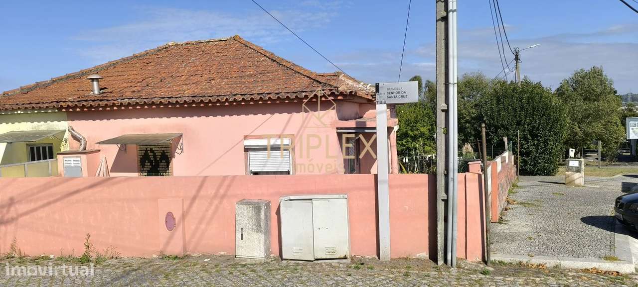 Casa com 3 inquilinos e Terreno -  Monte Sta Cruz-18