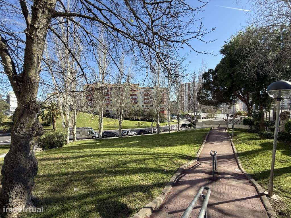 Apartamento T2 em Odivelas-1