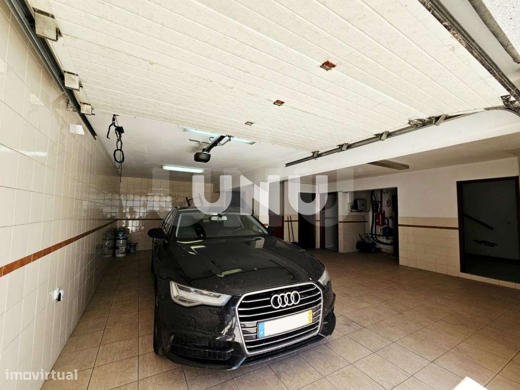 Moradia Geminada T4 - Zona Residencial-29
