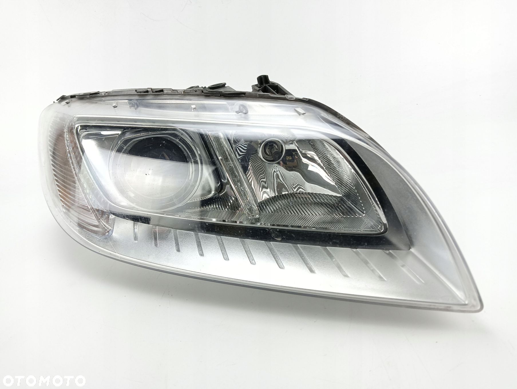 LAMPA PRAWY PRZÓD VOLVO V70 III LIFT (2013-2016) 2.0 D4 181KM 31420012 - 1