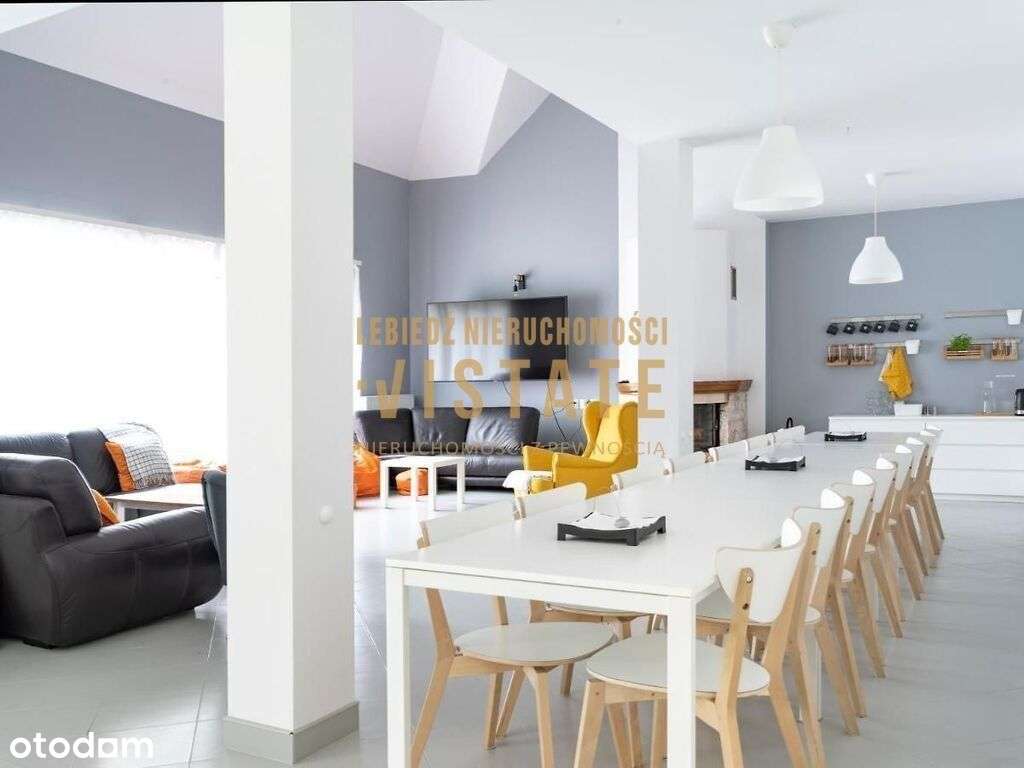 Wiązowna rezydencja na sprzedaż-9