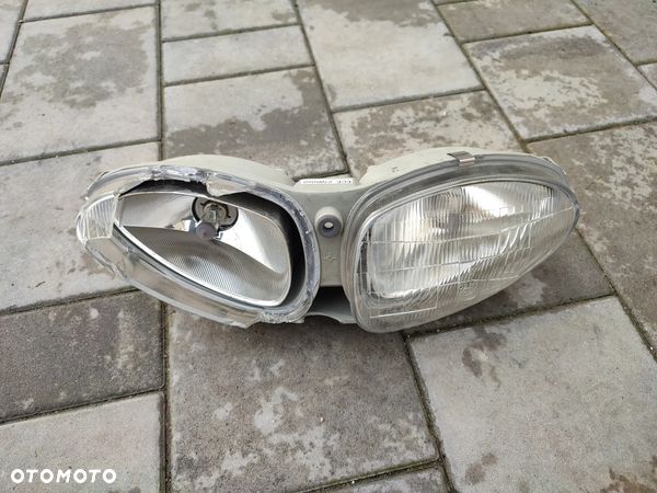 Lampa przód, reflektor Triumph Sprint 955 - 1