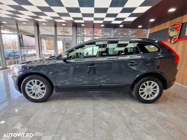 Volvo XC 60 2.4D AWD Base - 4