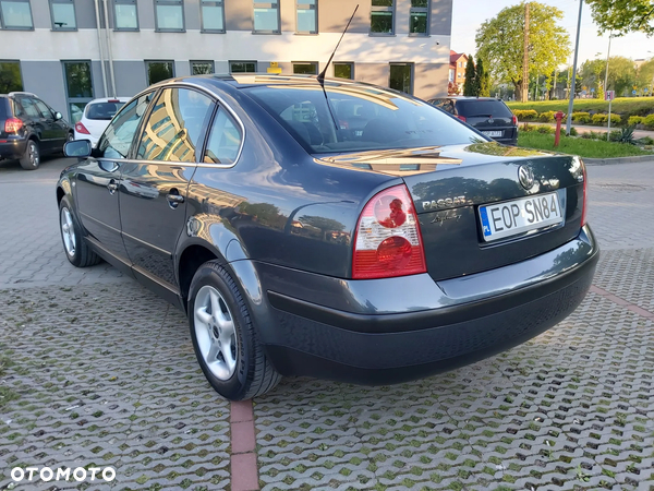 Volkswagen Passat 2.0 Comfortline - 4