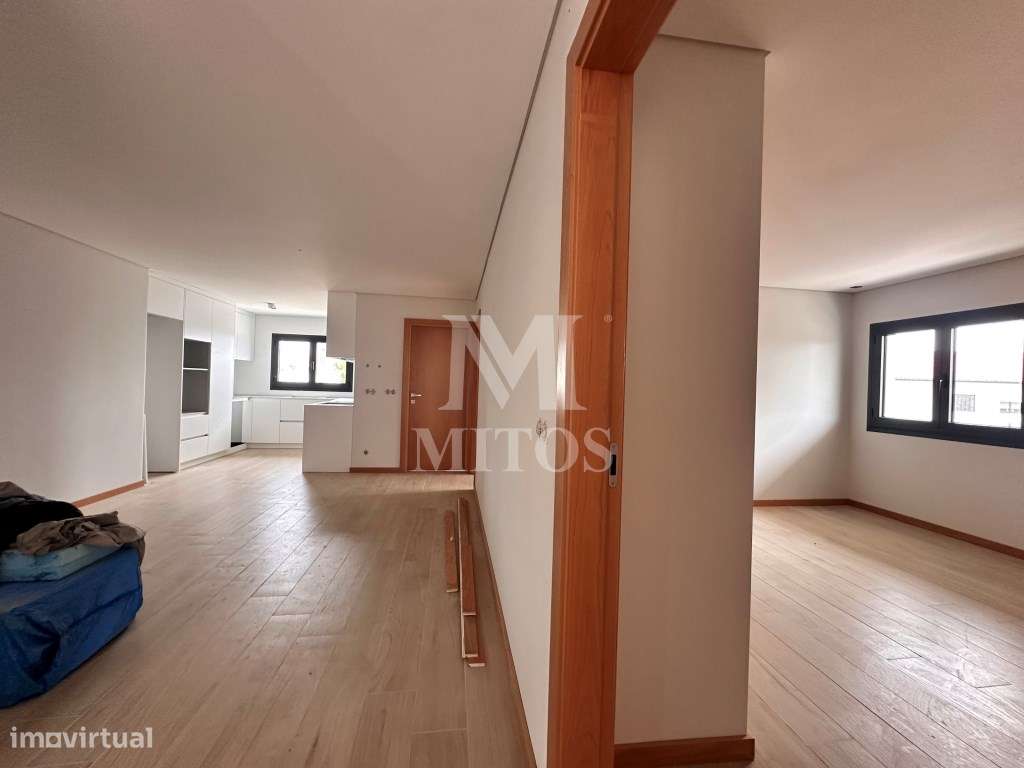 Moradia T3 em construção com Anexo T1 na Areosa - Viana do Castelo - Grande imagem: 5/13