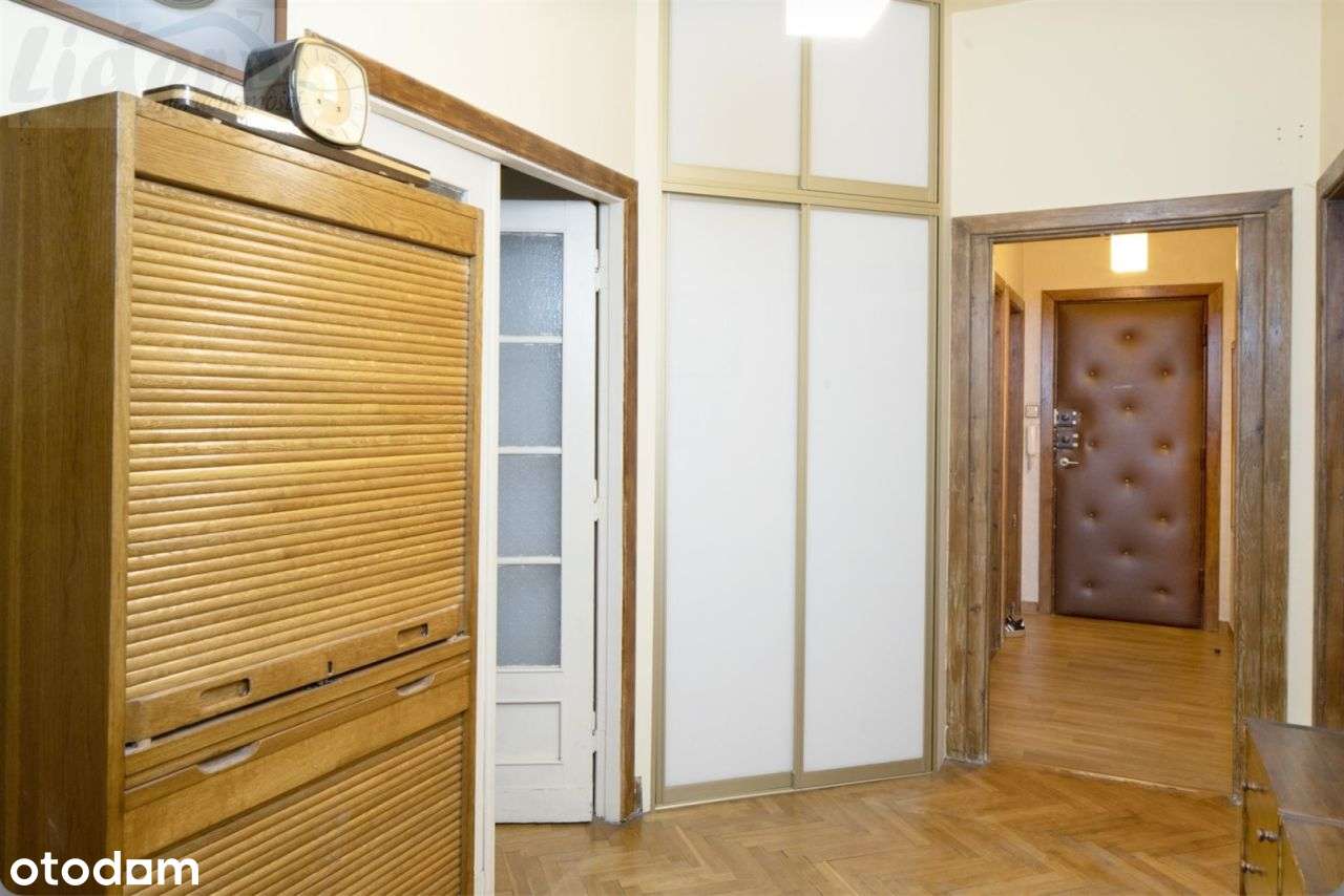 Super Lokalizacja ul. 1-go Maja-11