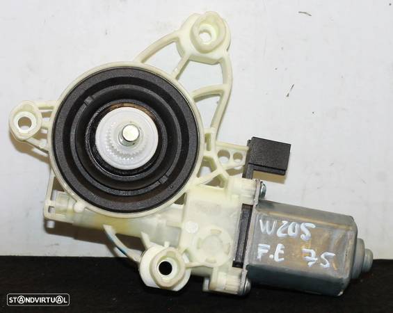 MOTOR ELEVATÓRIO DO VIDRO DIANTEIRO ESQUERDO MERCEDES W205 - 2