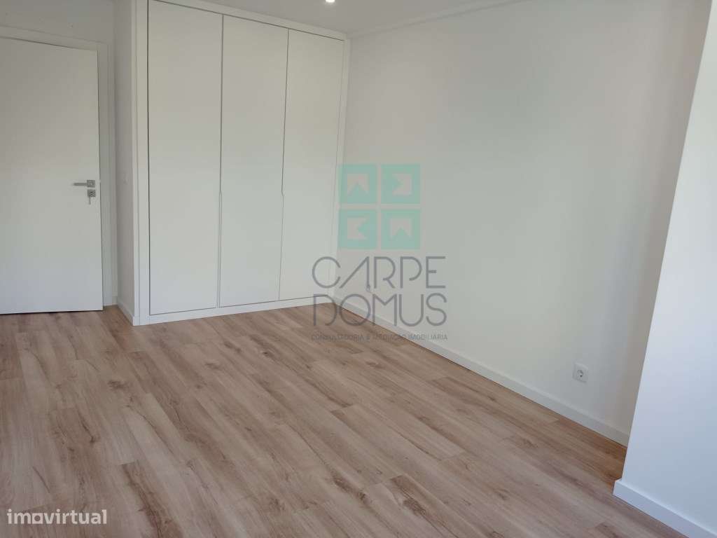 Apartamento T3 , remodelado, no Lumiar - Lisboa-35