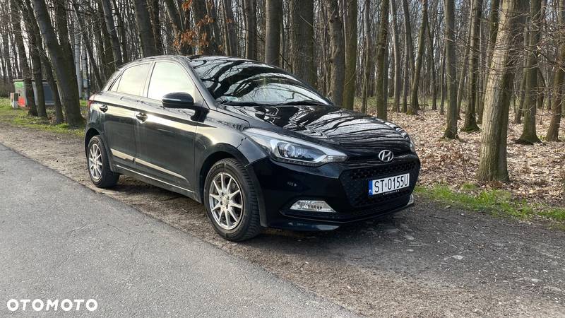 Hyundai i20 1.2 Passion - 12