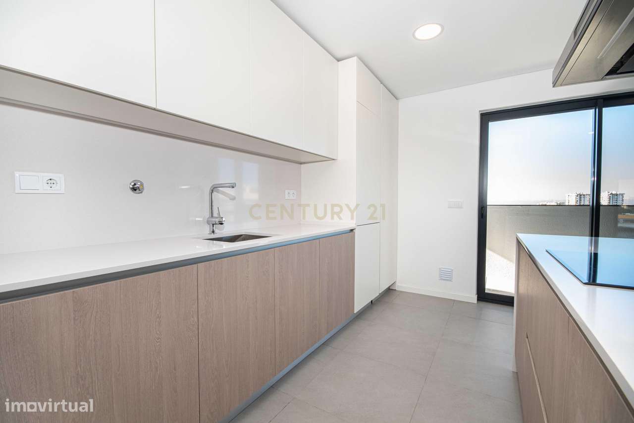 Penthouse T5 de luxo com vista rio – Carnaxide-6