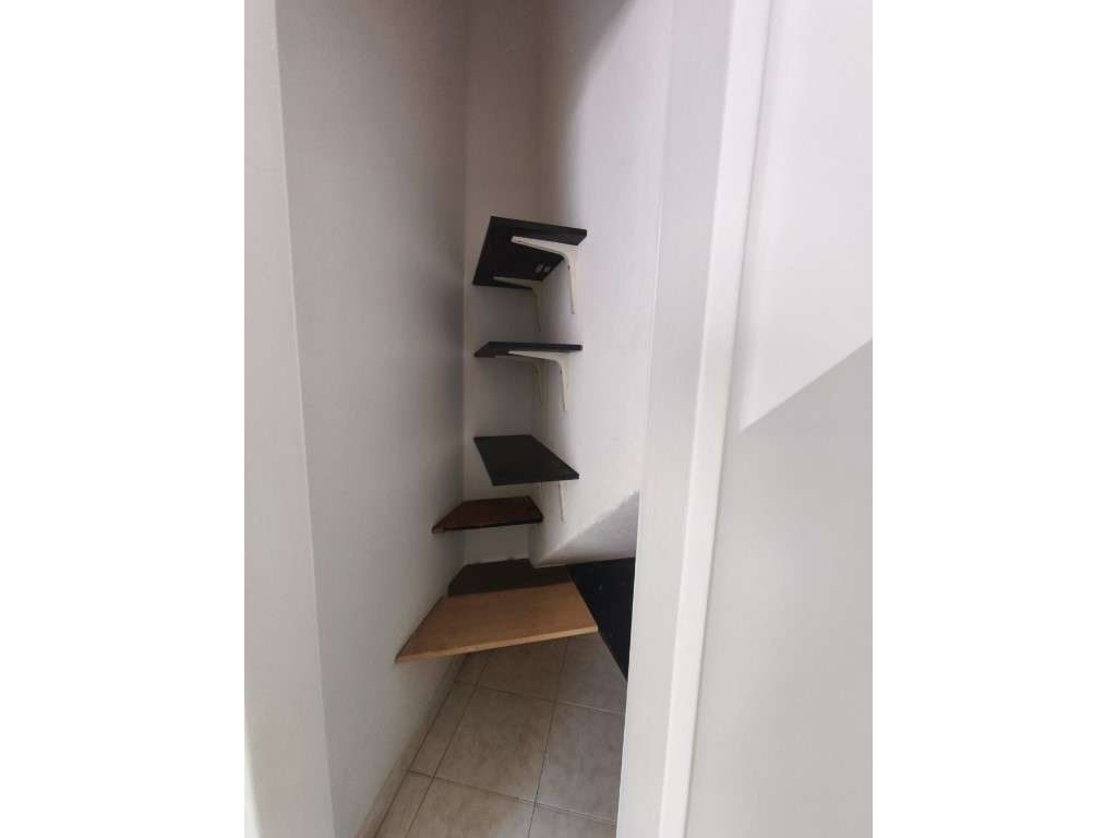 Apartamento T4 para venda com 101 m² de área bruta em Merçês Rio de...-8