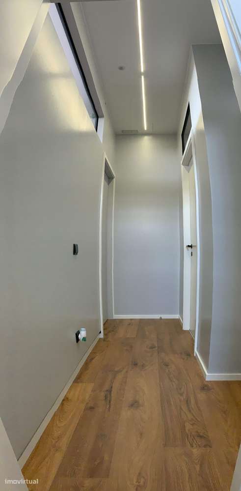 Apartamento T2 remodelado, com estacionamento - Benedita, Alcobaça-21