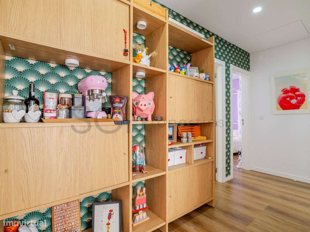 Moradia T3 com piscina nas Quintinhas, Charneca da Caparica. Estilo...-11