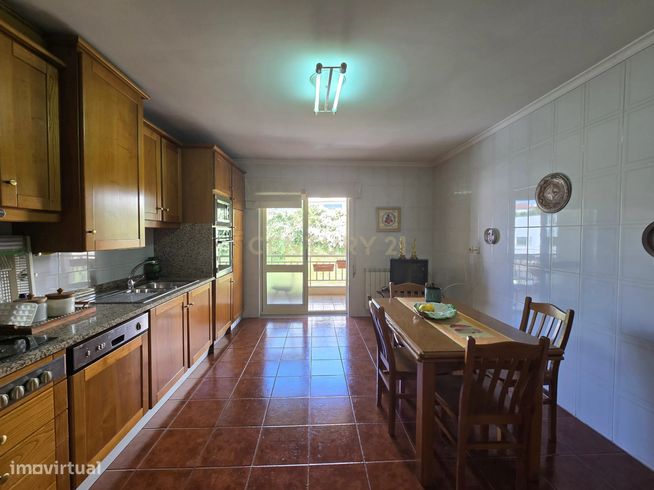 Apartamento T3 + 1 em Bragança-7