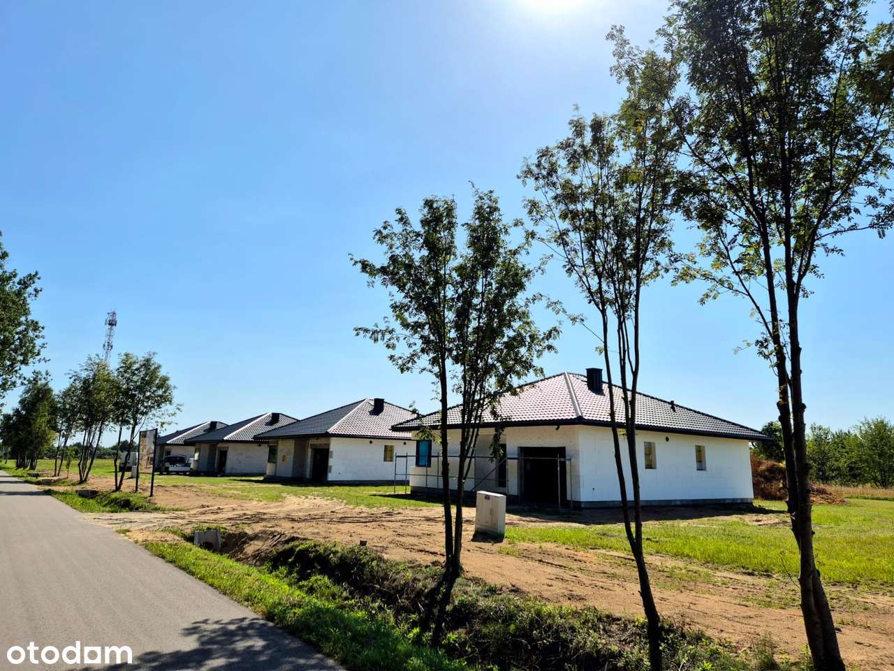 Osiedle pod Jarzębiną – Twój spokojny dom w sercu natury - Pełny obrazek: 1/8