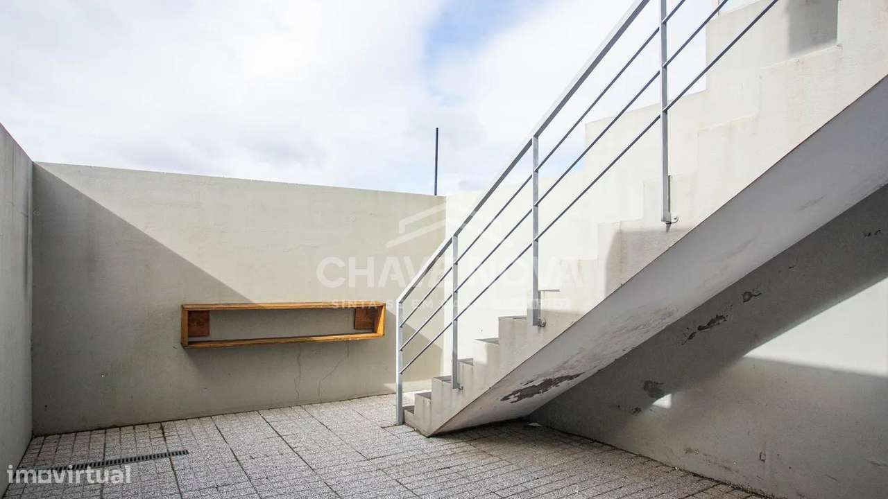 Moradia em banda T3 em São João de Ver (Urb. Quinta do Areeiro)-14