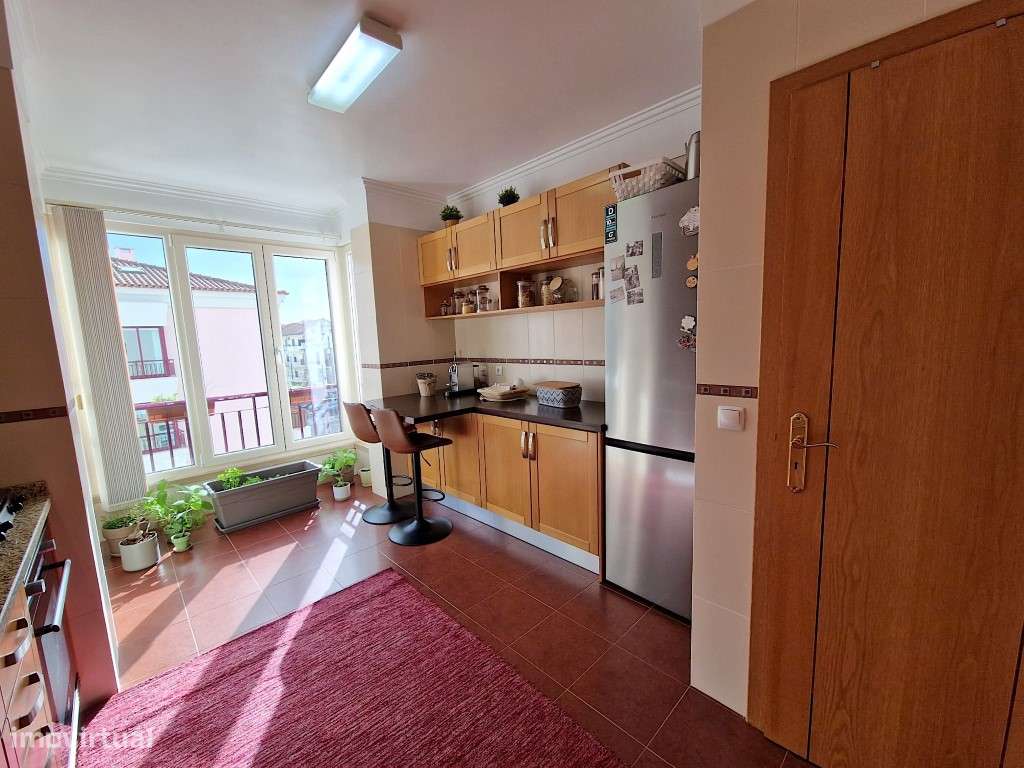 Apartamento T3 em Sesimbra com boas áreas-27