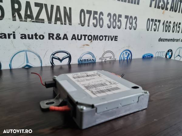 Modul Confort Amplificator Antena Control Radio Land Rover Range Rover Sport L320 Discovery 3/4 Cod XRA500030 Dezmembrez Range Rover Sport L320 2.7 Tdv6 Motor 276DT - Dezmembrari Arad - 3